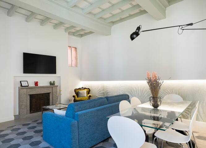 HomeMi Duomo Apartment gallery image 5