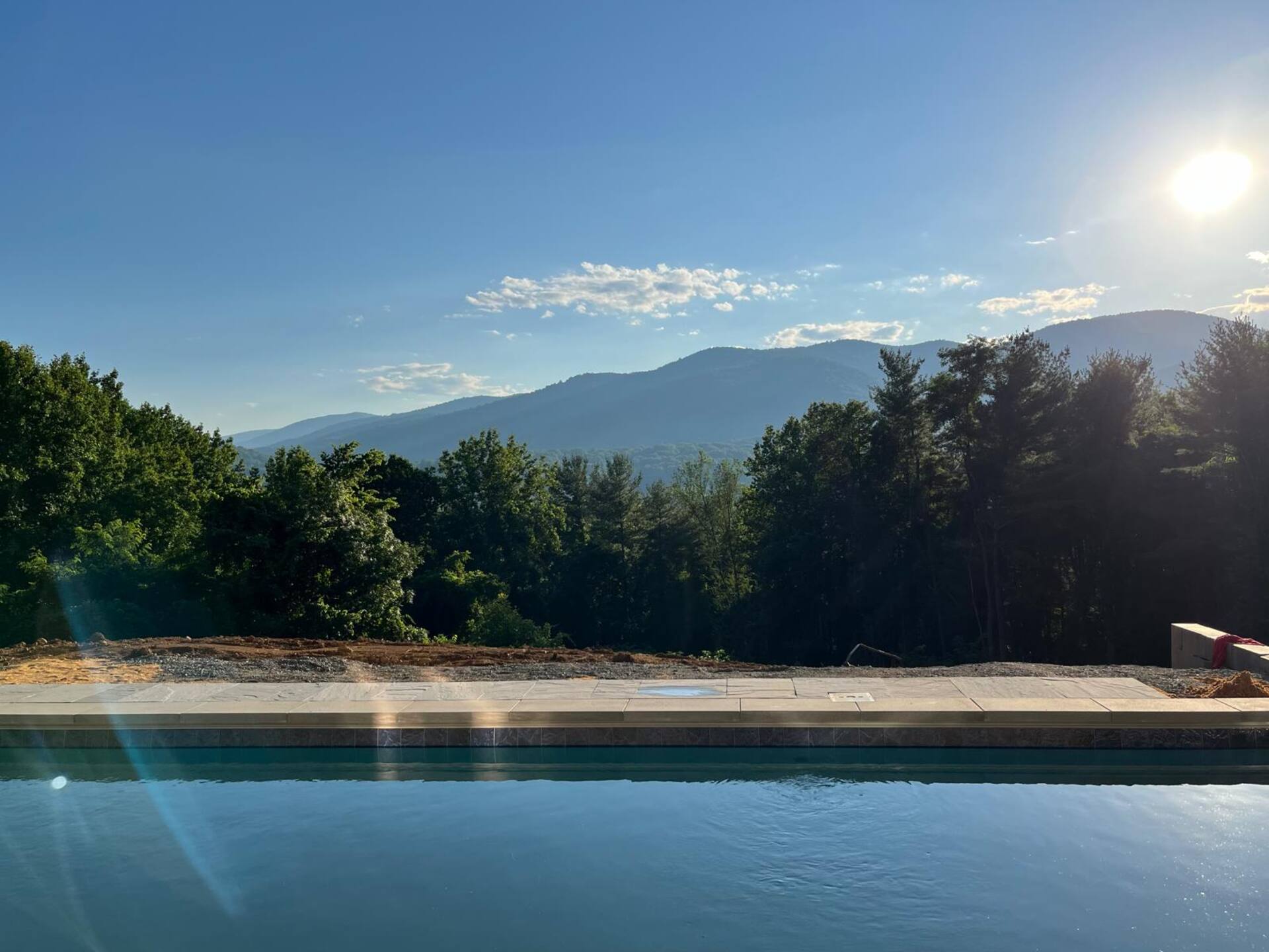 Incredible views with hot tub & swimming pool