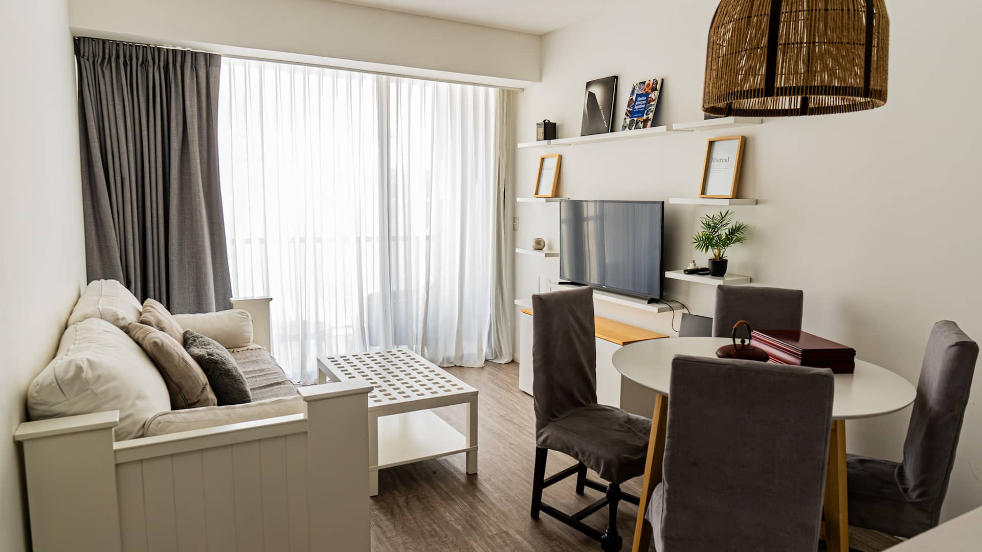 Apartamento de dois ambientes com varanda em Núñez