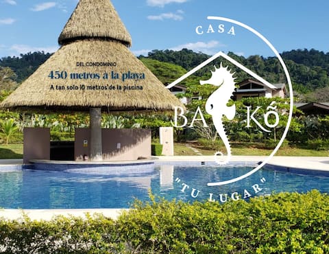 Just 450 meters from the beach, 10 mts to the pool