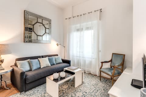 St. Peter luxury apartment, vatican