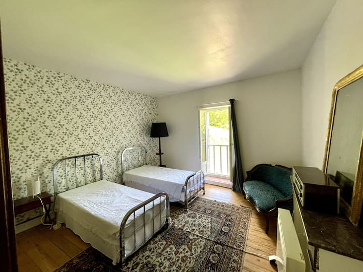 غرفة النوم 2