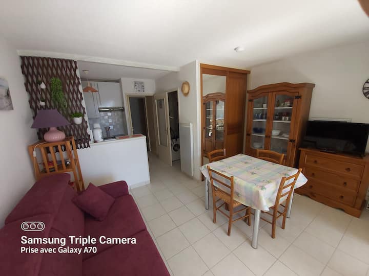 غرفة المعيشة