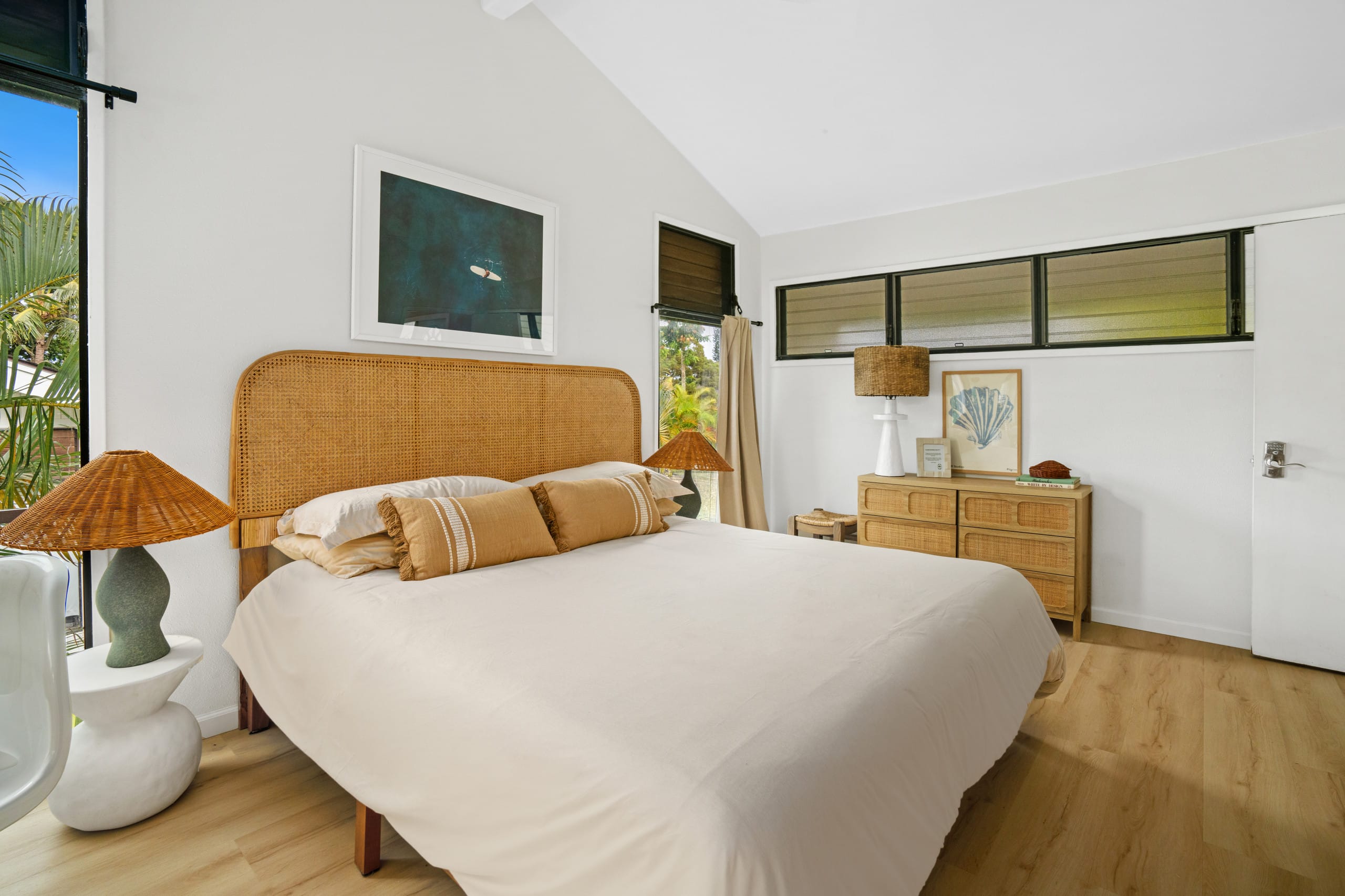 Walk to the beach from this 1BR! - Image 8