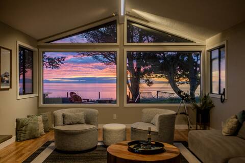 Sea-Renity Haven: Oceanfront family retreat