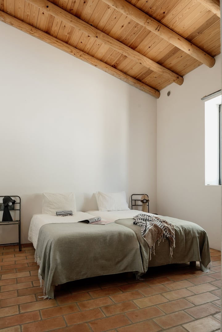 საძინებელი 2