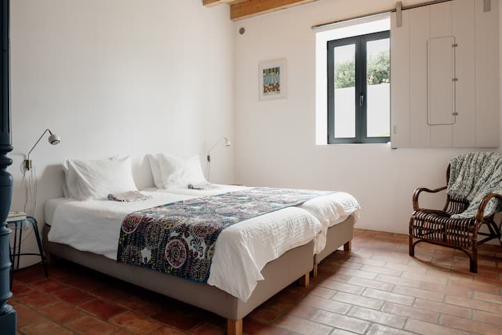 საძინებელი 1