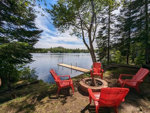 Hilltop Surprise with Hot Tub & Paddle Board