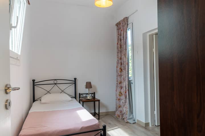 חדר שינה ליחיד