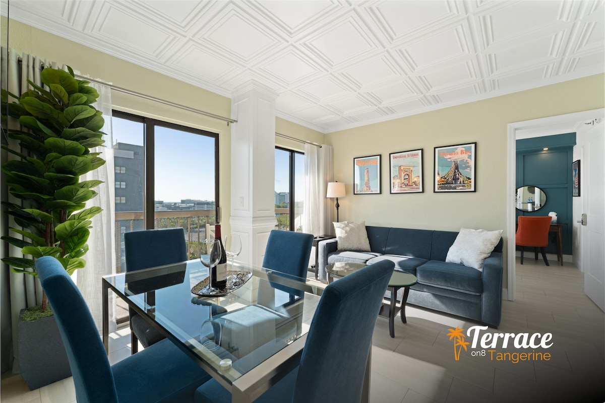 Top performing Airbnb: Modern 2Bed/2Bath Home w/Private Terrace & Kitchen in Florida Center
