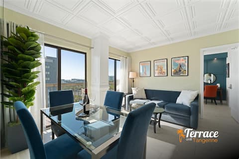 Top performing Airbnb: Private Terrace | Lake View | Kitchen | Universal in Florida Center