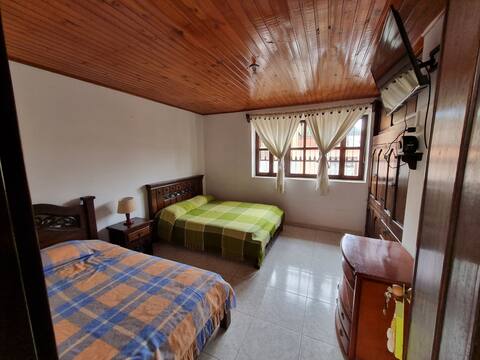 Bedroom 3 people shared bathroom Casa Colonia