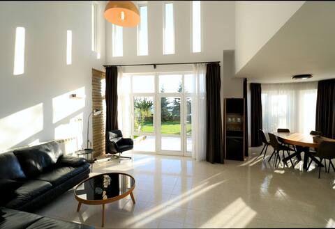 Ravda Residence Vila Modern