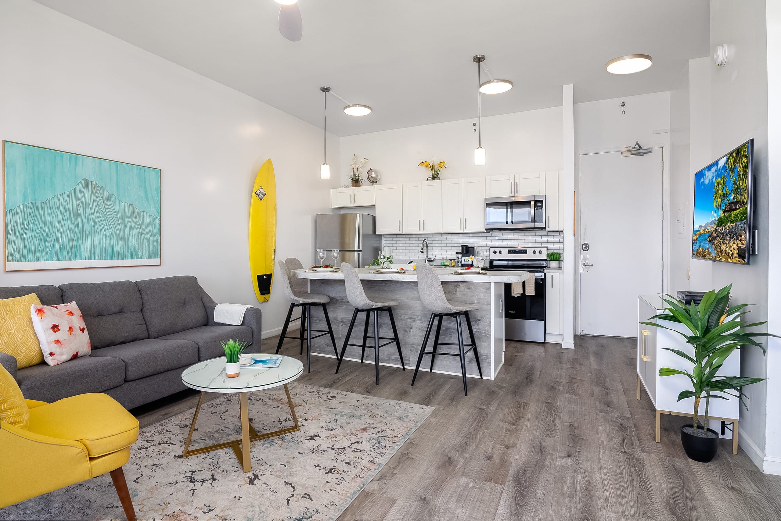 Condo in Honolulu · ★4.75 · 1 bedroom · 3 beds · 1 private bath - Image 7