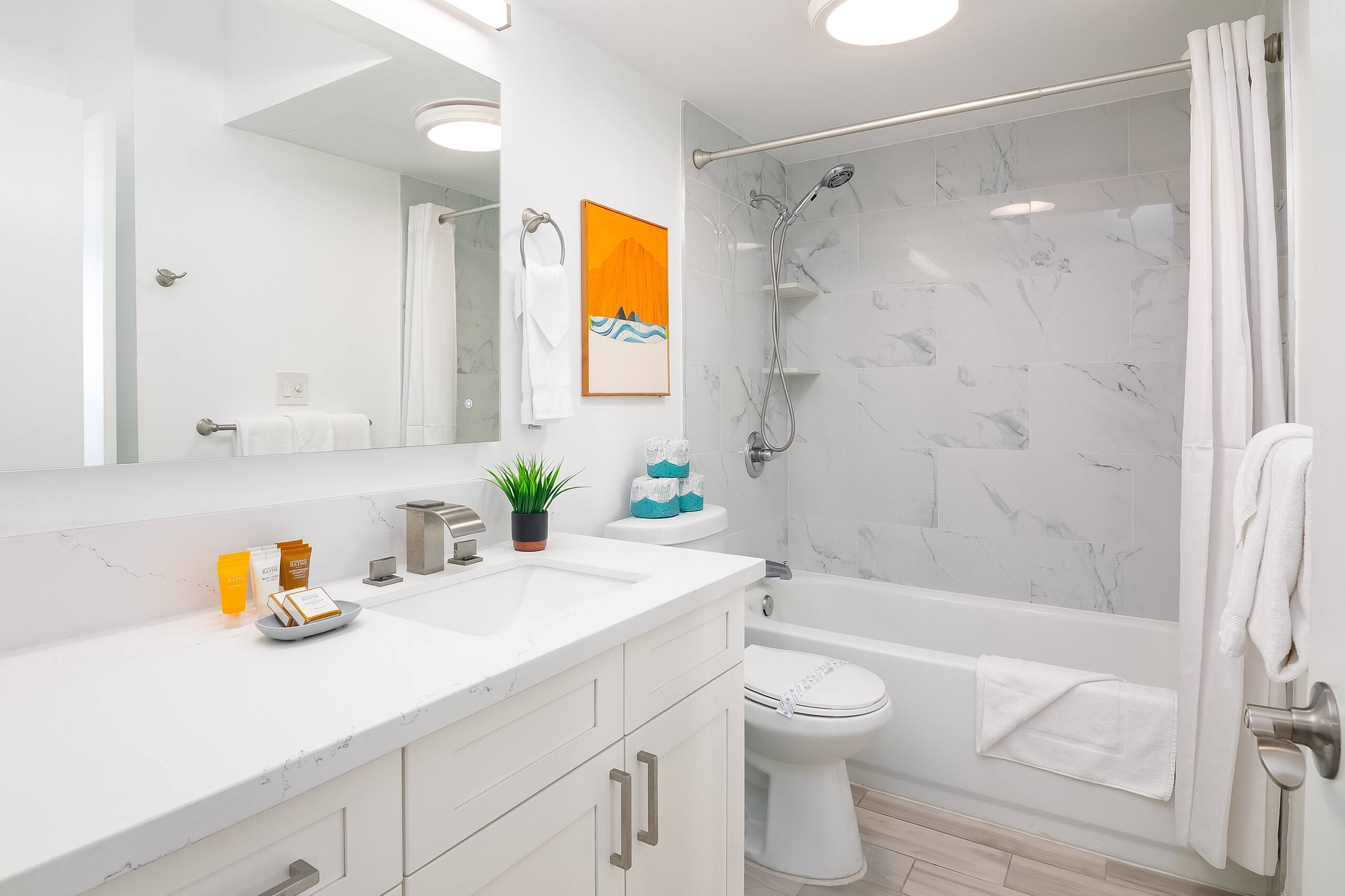 Condo in Honolulu · ★4.75 · 1 bedroom · 3 beds · 1 private bath - Image 42