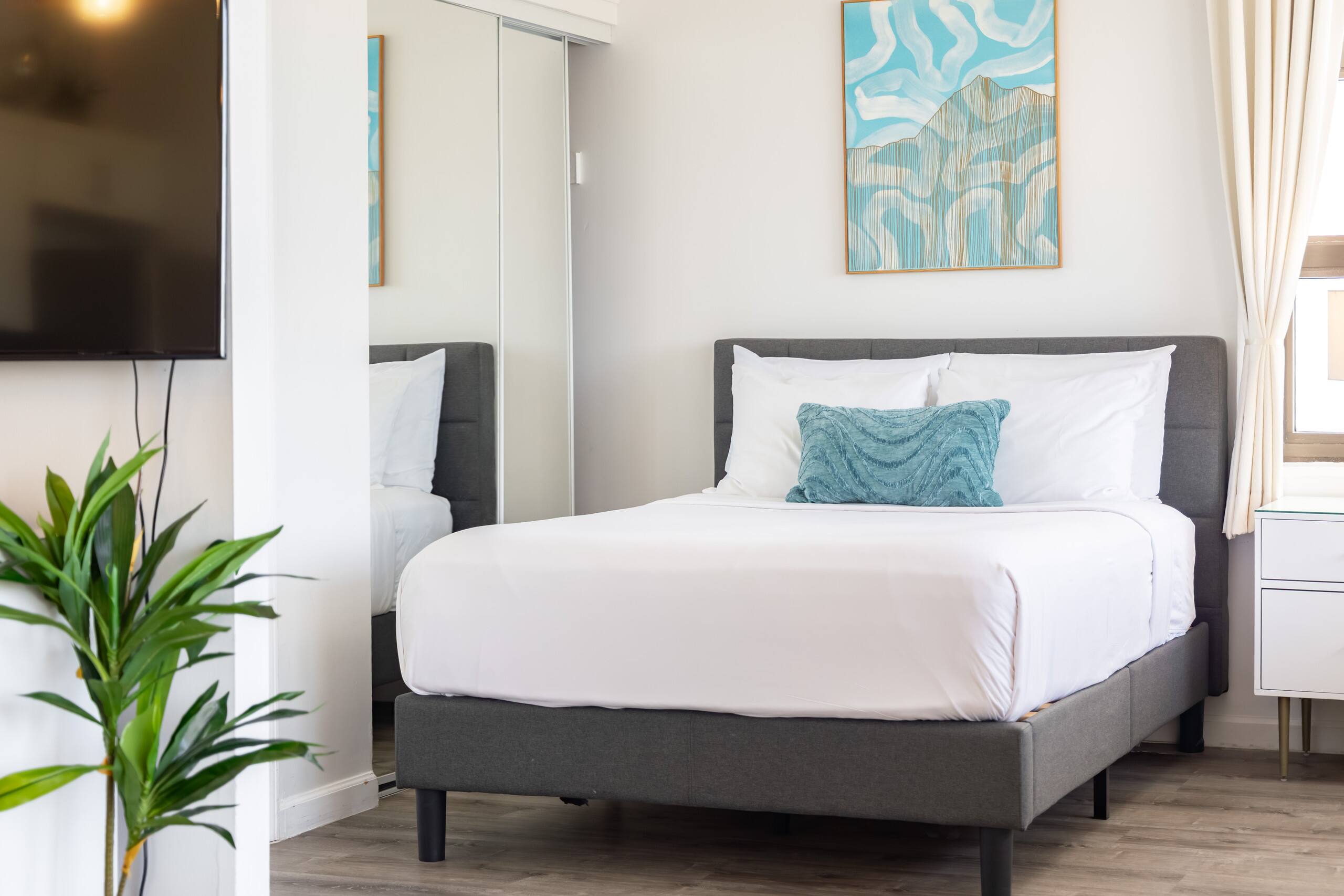 Condo in Honolulu · ★4.75 · 1 bedroom · 3 beds · 1 private bath - Image 33