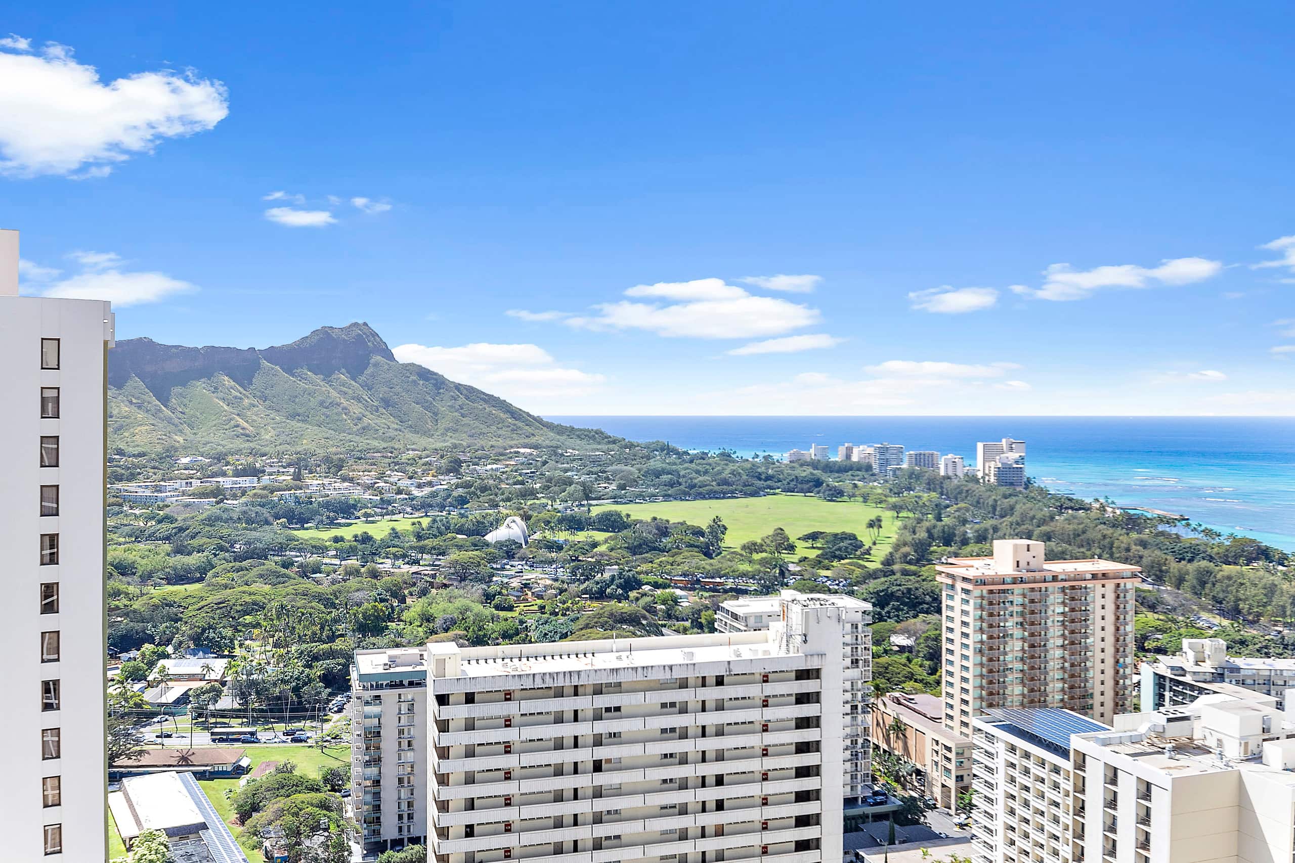 Condo in Honolulu · ★4.75 · 1 bedroom · 3 beds · 1 private bath - Image 53