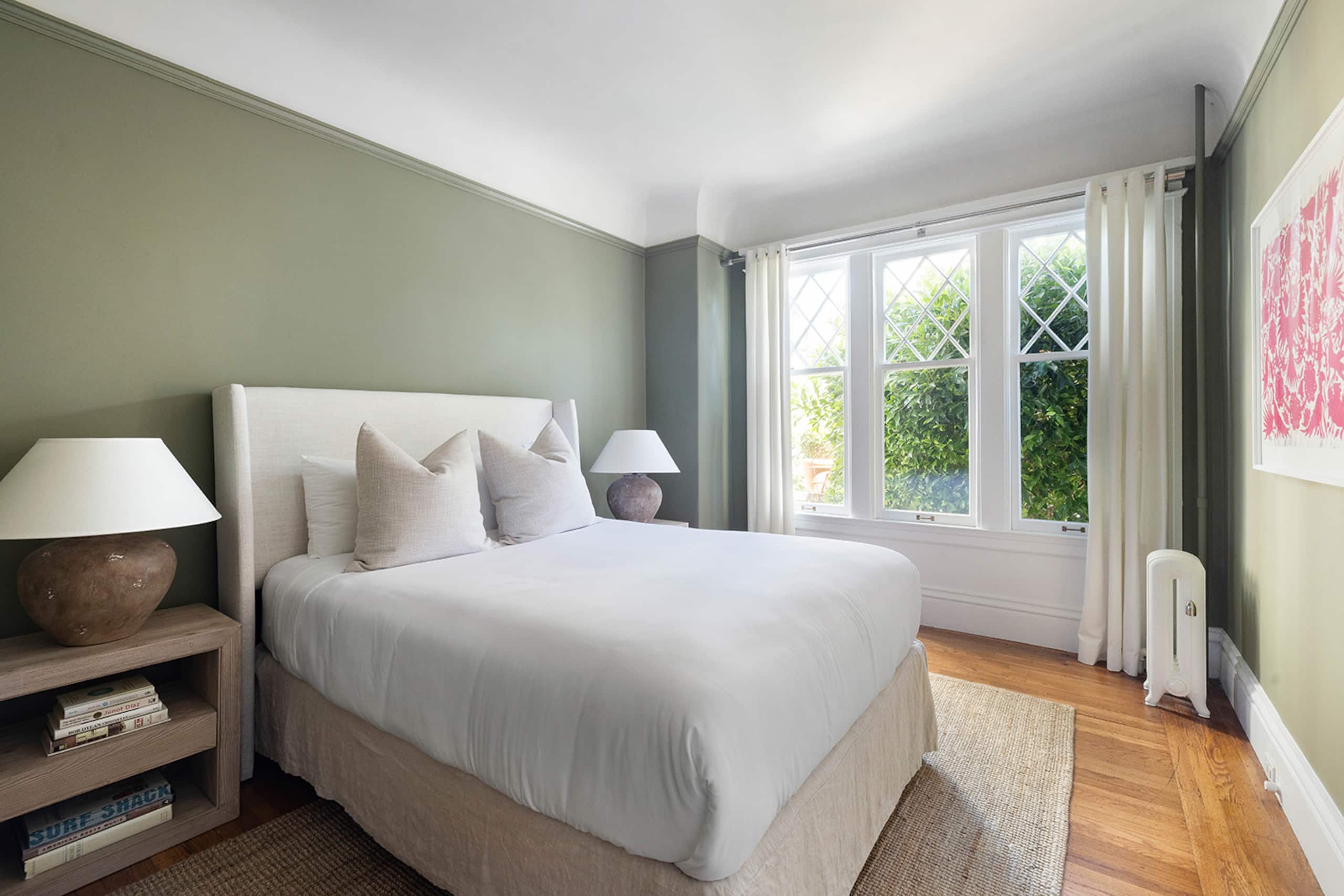 Condo in San Francisco · ★5.0 · 2 bedrooms · 2 beds · 1 bath - Image 14