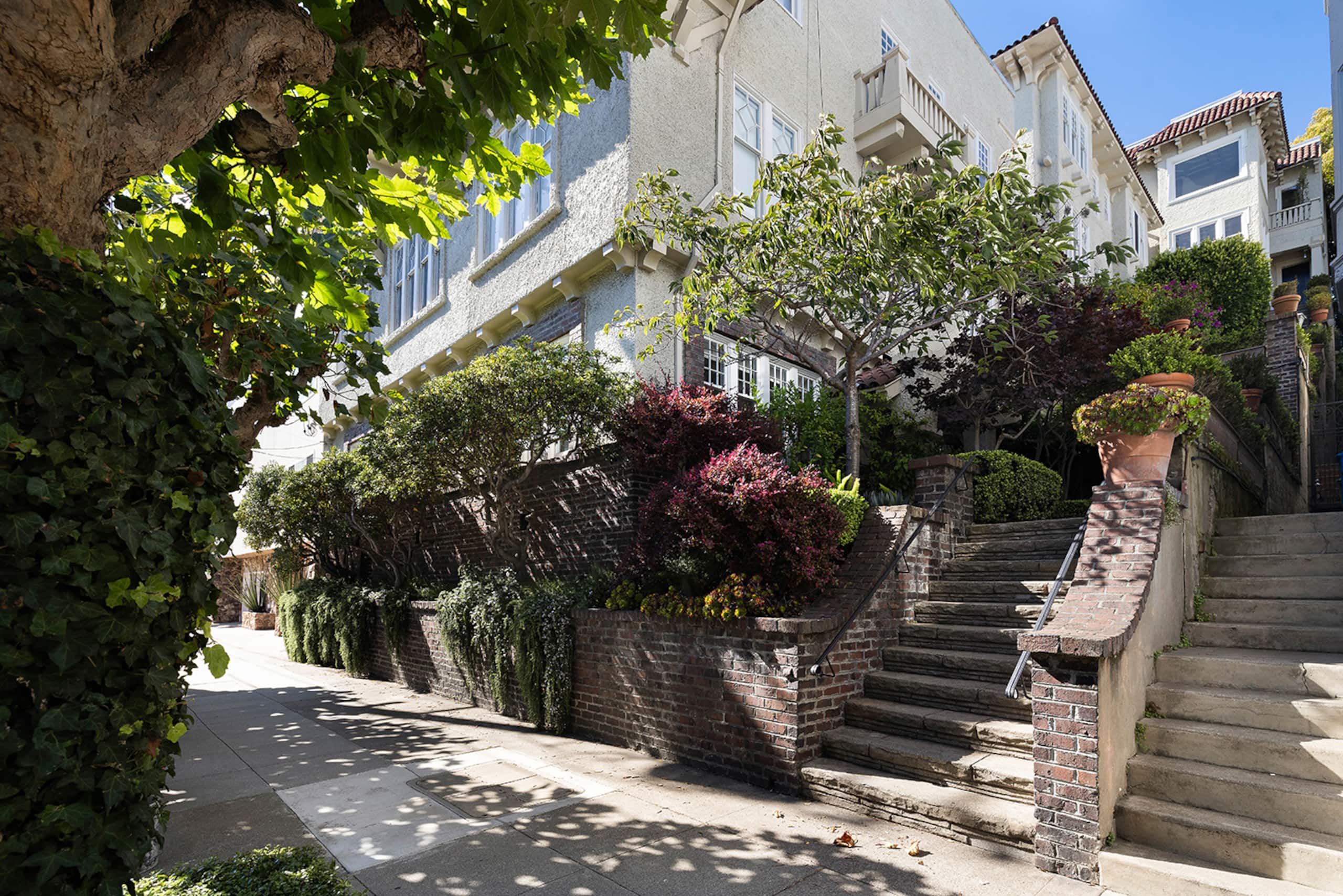 Condo in San Francisco · ★5.0 · 2 bedrooms · 2 beds · 1 bath - Image 31