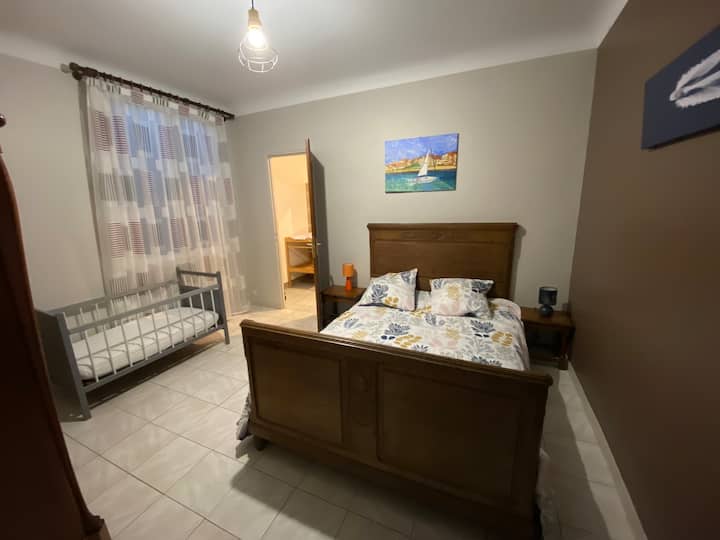 dimension du lit 140 et lit bébé 60/120