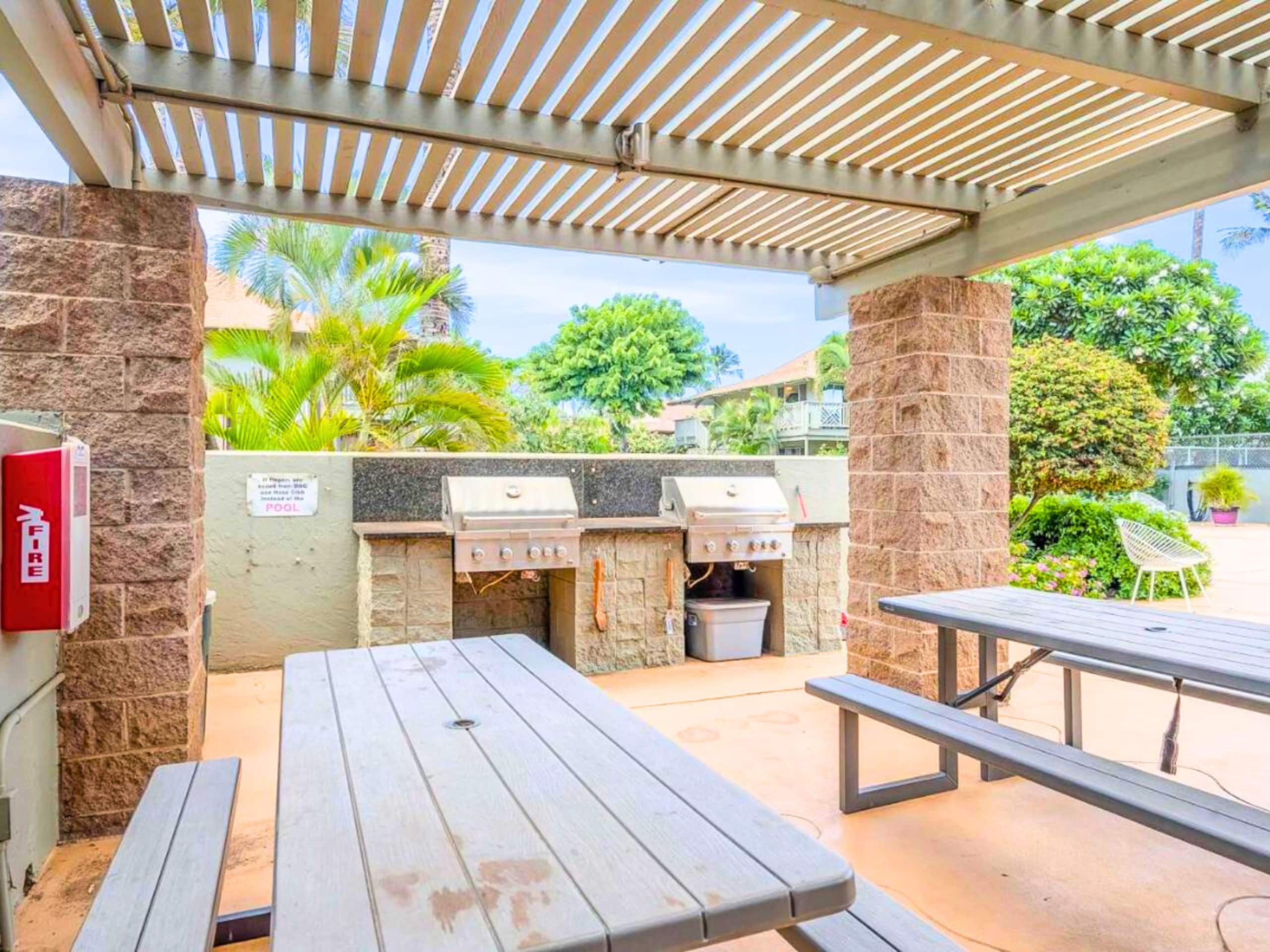 100 steps from the beach! Tranquil Seaside Oasis - Image 2