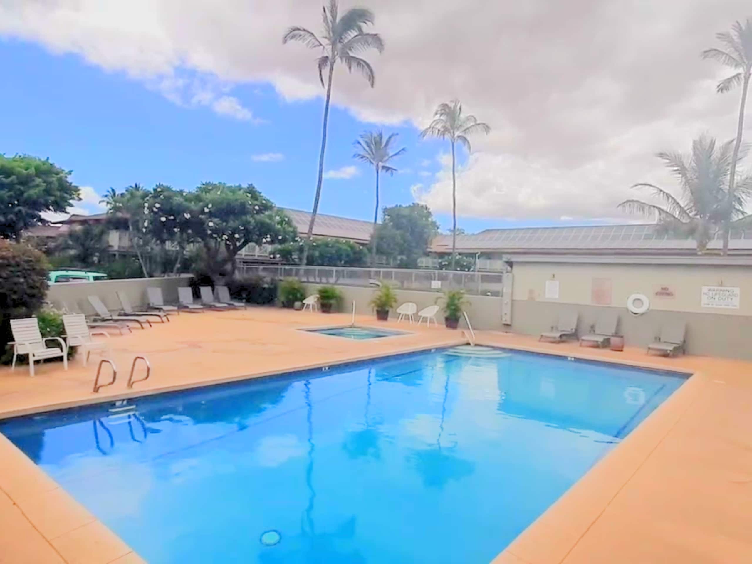 100 steps from the beach! Tranquil Seaside Oasis - Image 5