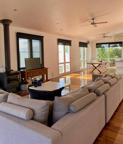 Cosy retreat beach house