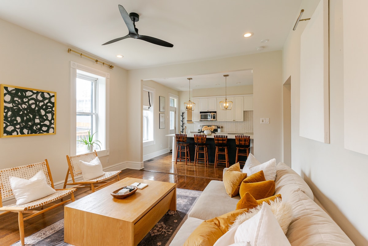 The Gateway Getaway Families | Near Park & Dining - Houses for