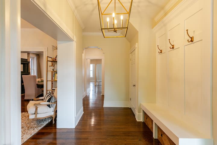 The Gateway Getaway Families | Near Park & Dining - Houses for