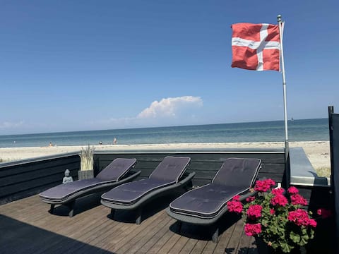 Beach houses with unique sea views