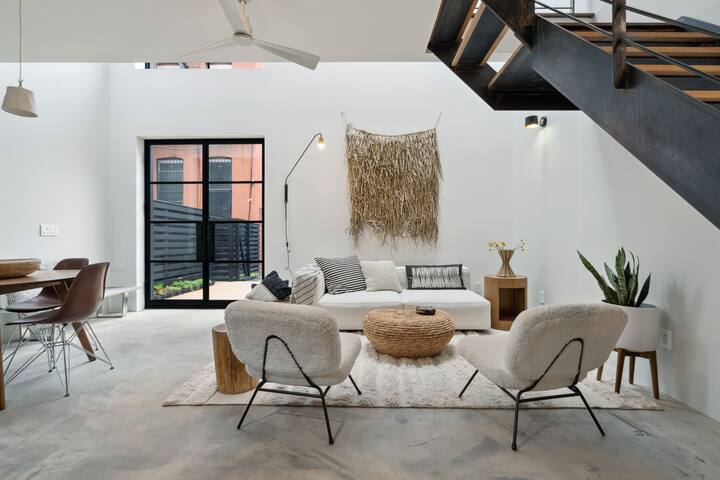 Private Oasis 2-Story Fab home gallery image 2