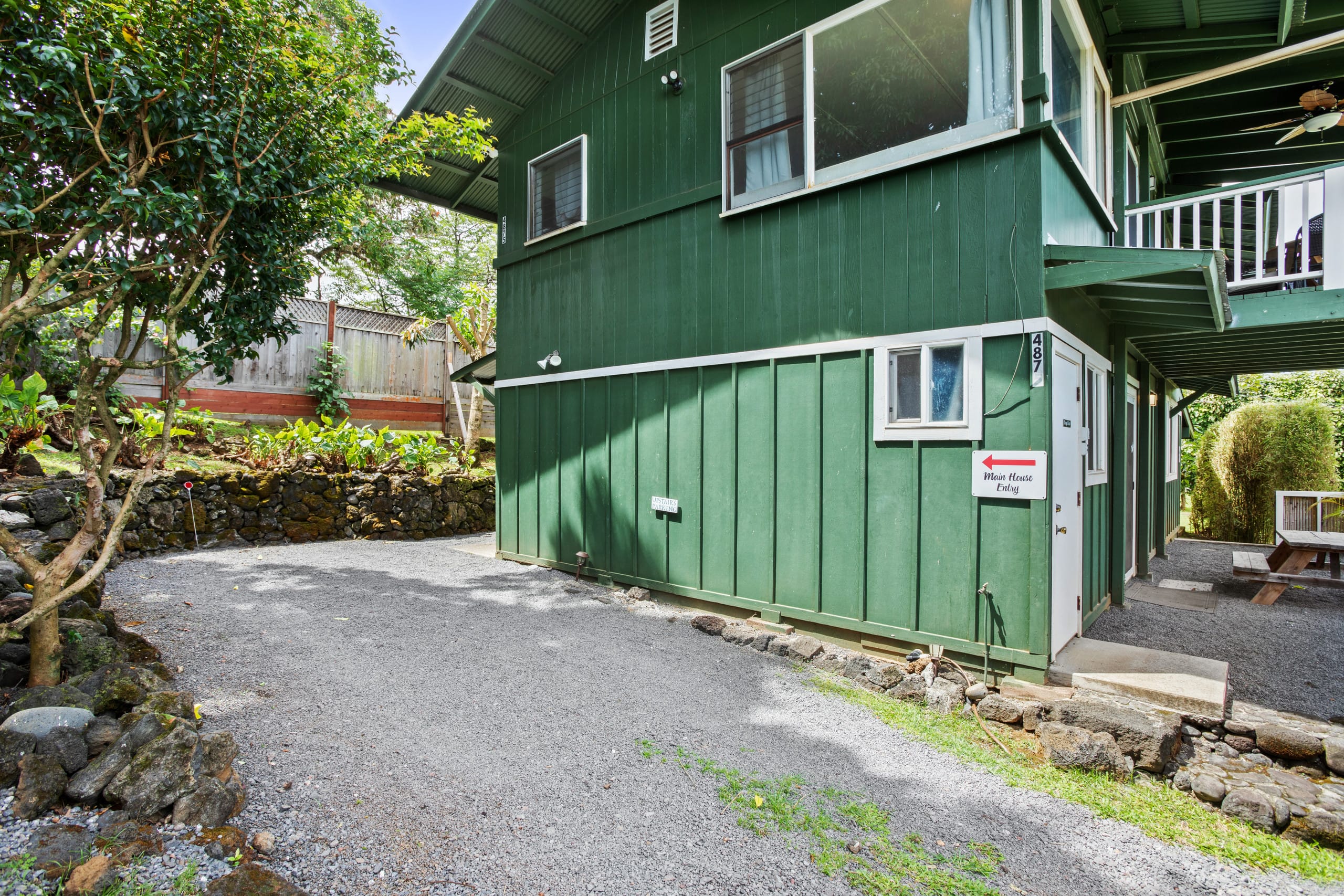 Home in Hana · ★4.8 · 2 bedrooms · 2 beds · 1 bath - Photo 13