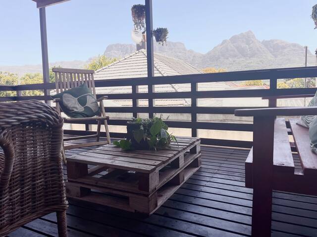 Spacious & Homely in Cape Town gallery image 2