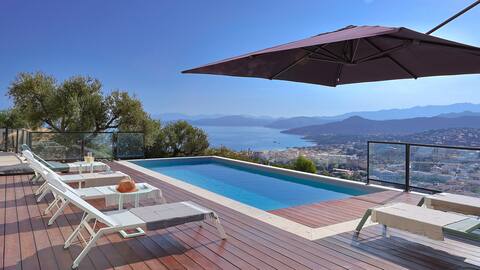 Beautiful sea view, pool pool, Bodri beach on foot Bodri beach