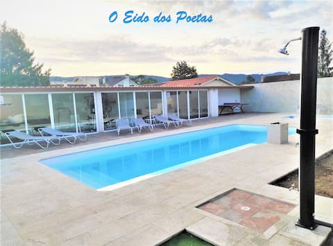 O Eido dos Poetas-Garden, swimming pool, barbecue, beach