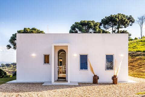 Casa Ágora - Greek architecture in the mountains