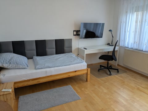 Bright room in Walldorf city center
