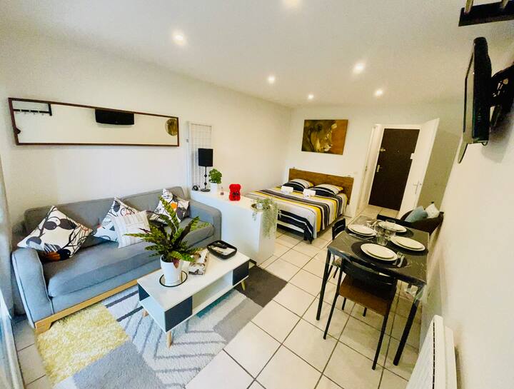 მისაღები ოთახი