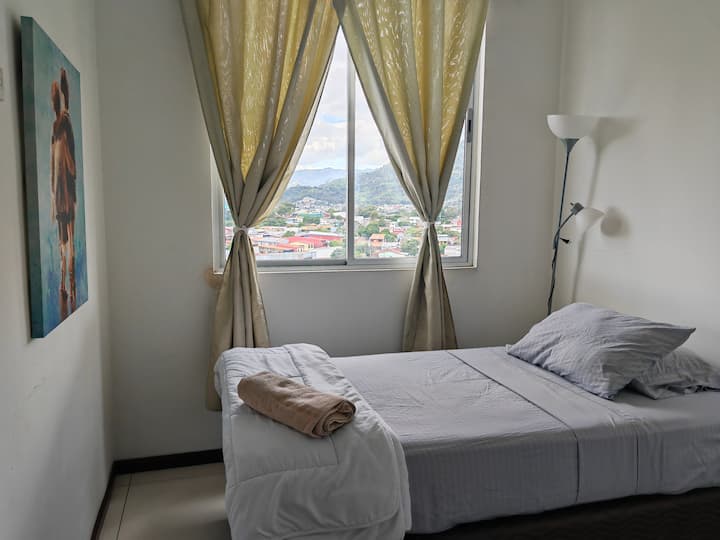 غرفة النوم 2