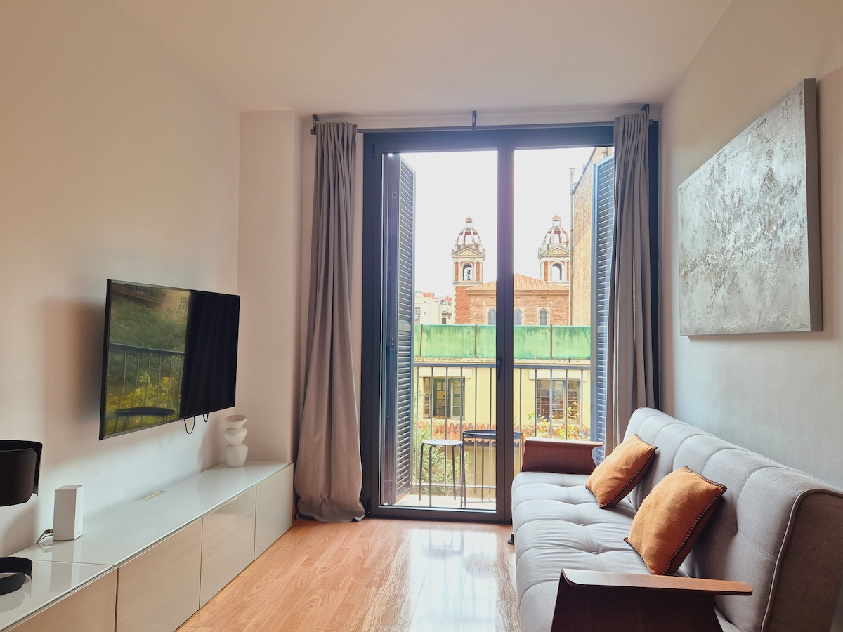 Top Airbnb: Centrally located apartment (T1) in L'antiga Esquerra De L'eixample