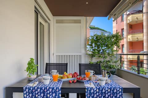 Apartment with terrace and parking space
