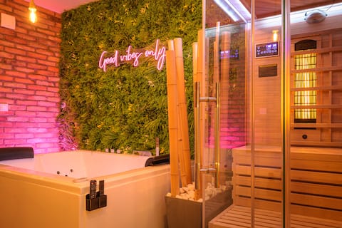 Private Baltic Spa & Art Suite