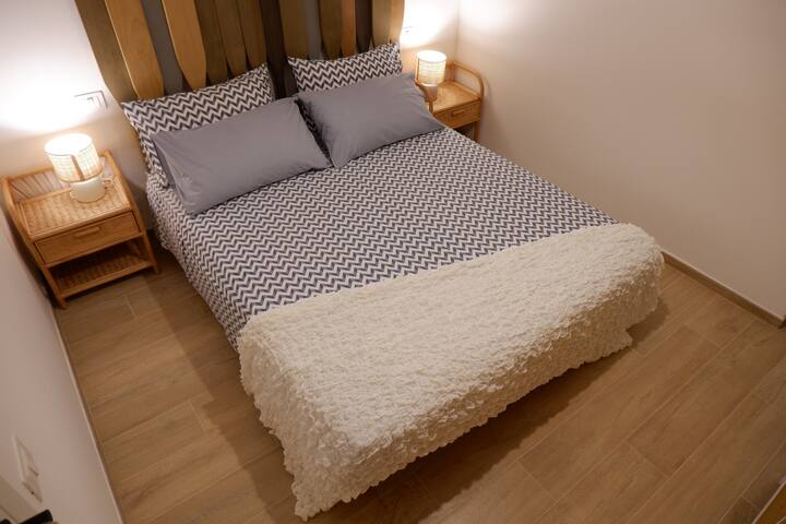 Იდეალური სტილის ახალი ავეჯი „ზღვასთან“ გარემოს მყუდროდ და ორიგინალურად აქცევს