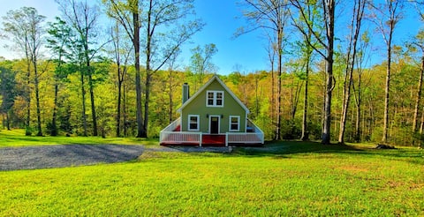 Waterfalls, fishing pond, lake view, and 8 acres!