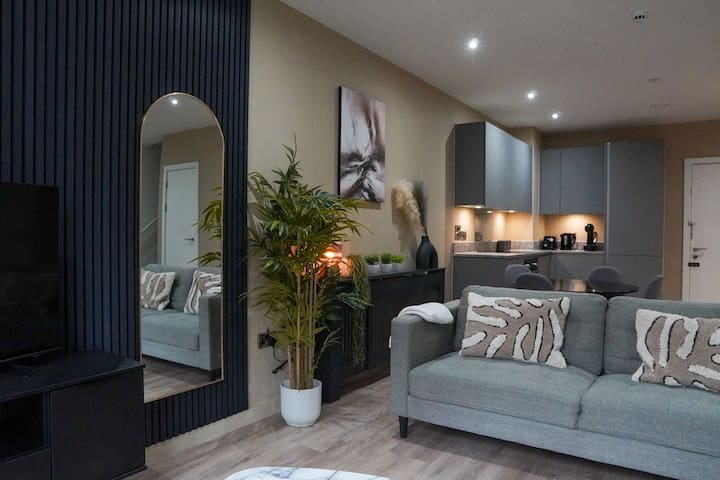 M1 Townhouse | Free Parking & Central Manchester