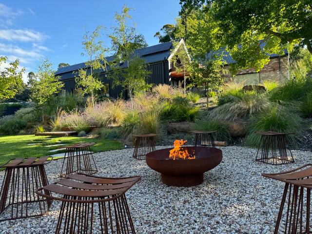 Listing in Daylesford