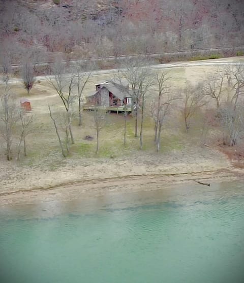 White River Ozark Riverfront Cabin | Amazing views