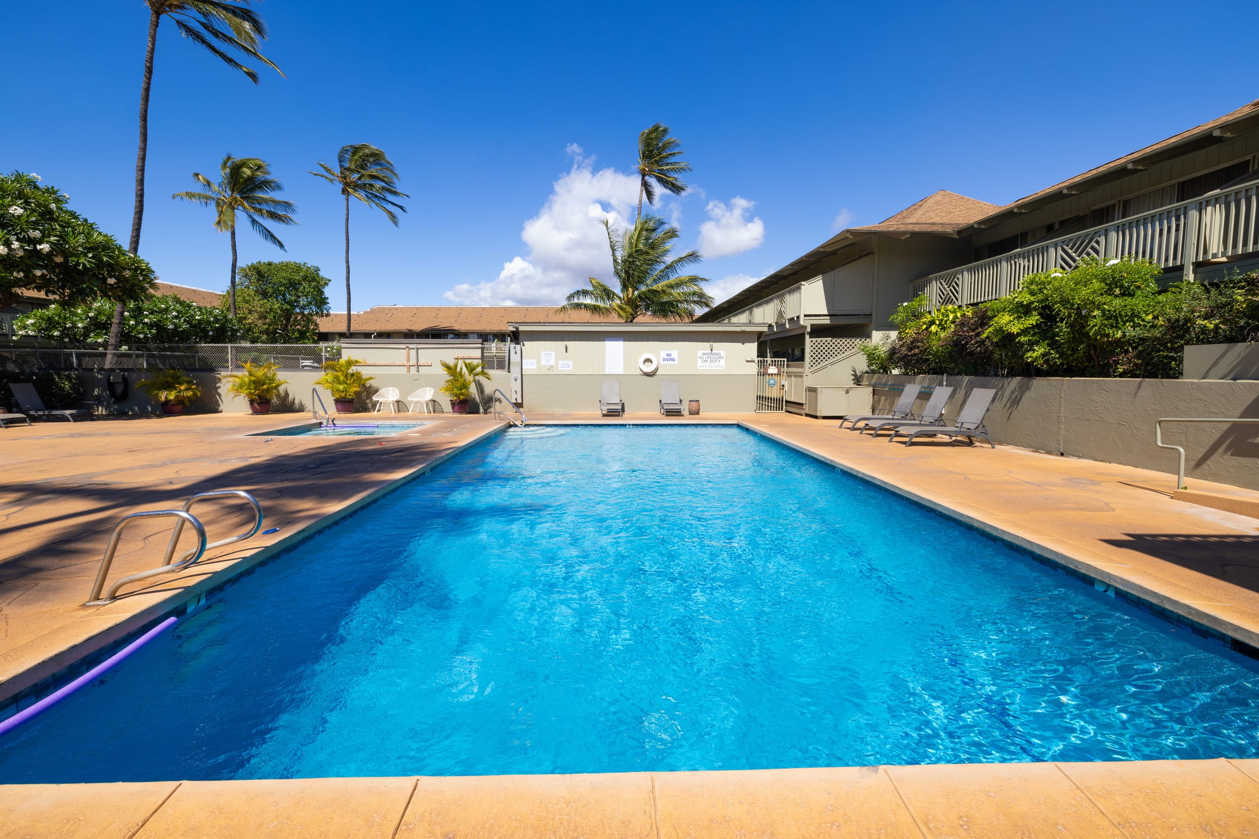 Couples Getaway | Beach, Pool, Hot Tub, Tennis! - Image 24