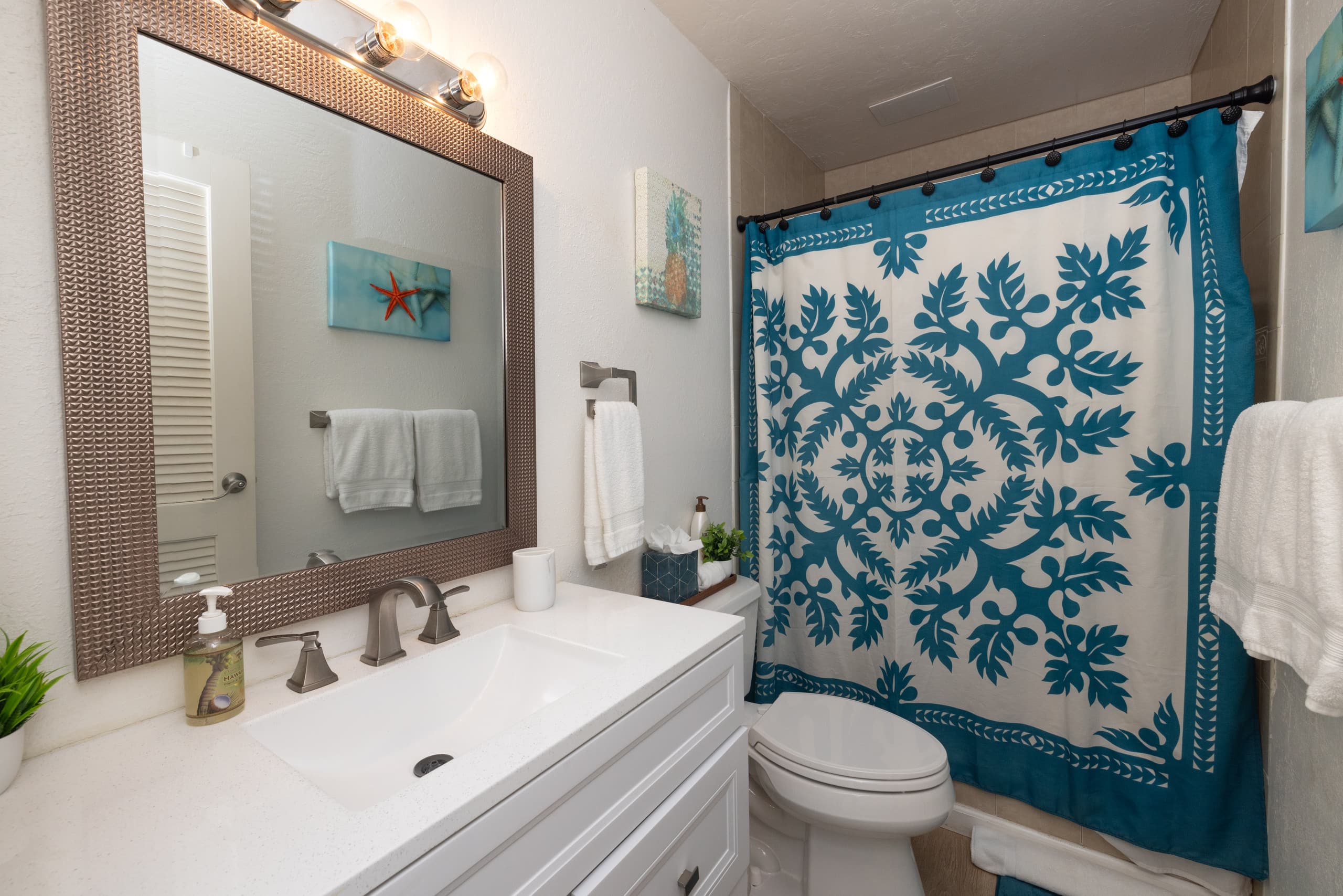 Couples Getaway | Beach, Pool, Hot Tub, Tennis! - Image 13