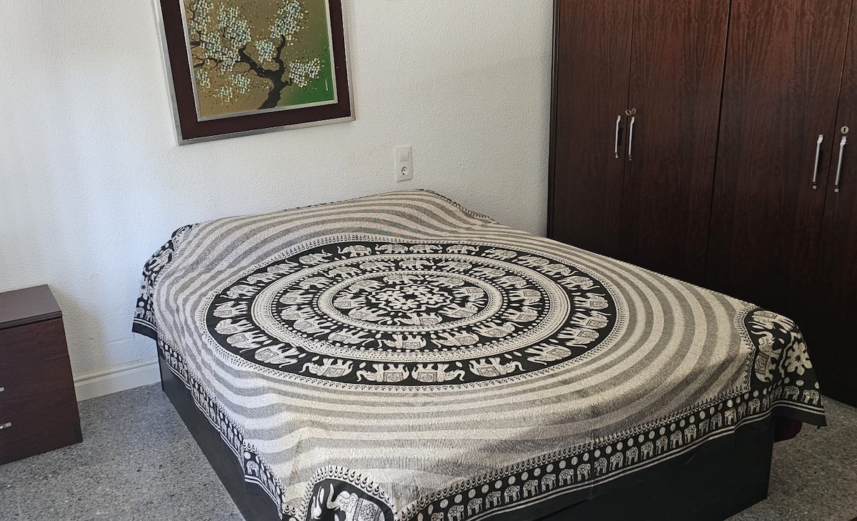 საძინებელი 4